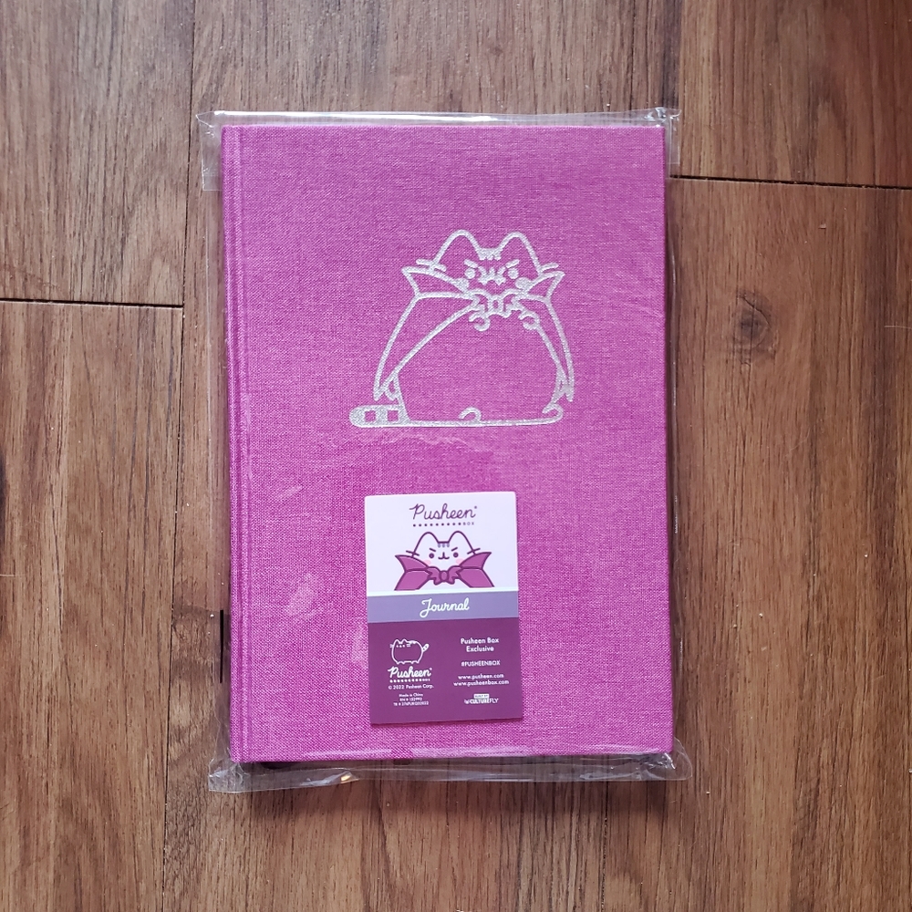 Pusheen Box Exclusive Journal Fall 2022 Vampire Cat Culturefly Subscription